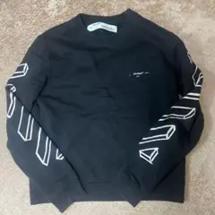オフホワイトトレーナー