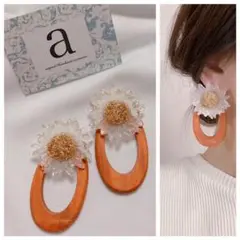 2120-1 2way ゴールド☺︎フラワーピアス×オーバル型ウッドフープ☺︎