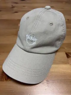 美品✴︎Dickies キャップ　ベージュ