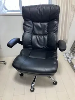 黒の合成皮革オフィスチェア