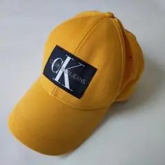 Calvin Klein Jeans イエローロゴキャップ