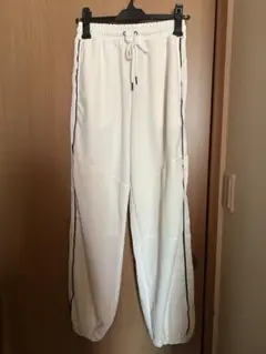 【新品未使用】JEANASIS ホワイト サイドライン ジョガーパンツ