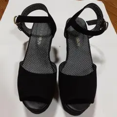 ブラックオープントゥコンフォートサンダル　M