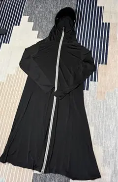 レディース　婦人　長袖　ロング　ラッシュガード　帽子付き　美品　ブラック黒