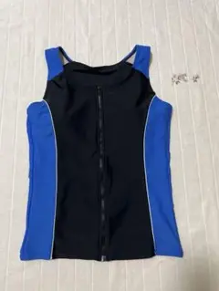 美品スポーツ用タンクトップ 黒と青のコンビ上のみL