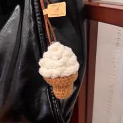 アイスクリームコーン型チャーム