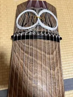 くり甲 綾杉彫り 刳甲 琴 13弦 琴 13弦 綾杉彫 くり甲 秀一刀 和楽器 弦楽器 お筝 - メルカリ