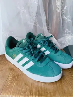 新品 同様 adidas スニーカー VLコート 3.0 NFL95 27cm