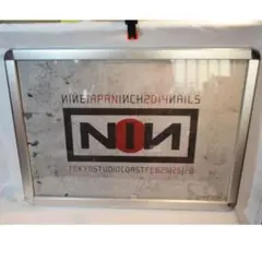 NIN ナインインチネイルズ 日本公演 ポスター シリアルナンバー入り 額装付き 2025年最新】nine inch nails ポスターの人気アイテム - メルカリ