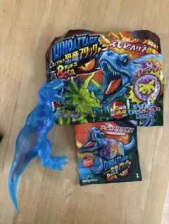 ティラノサウルス　スーパービッグ　恐竜アタック&co. 新品