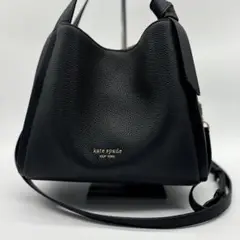 Item thumbnail for item c20216c2-11dc-4cff-8f5a-700a551f58bf