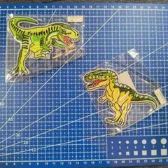 恐竜刺繍　ワッペン　2枚セット