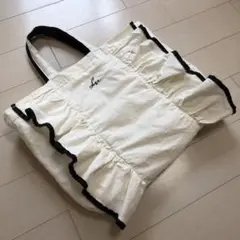 ［美品］ルルアミ フリル トートバッグ レッスンバッグ しまむら ホワイト