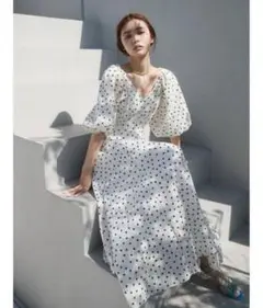 【美品】Lily brown ボリュームスリーブロングワンピース ドット