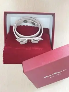 サルヴァトーレ フェラガモ リボンブレスレット