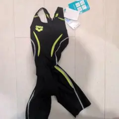 アリーナ　競泳水着　女子　サイズ 130　ARN-7050WJ　公式大会使用可