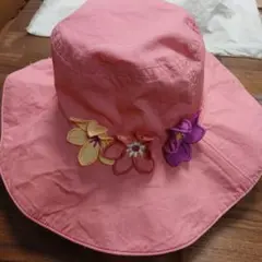 お値引き✨　花刺繍付きピンク帽子