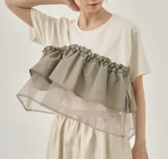 moi tyttoレース切替Tシャツ　カーキ