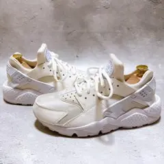 定価（税込） 15,400円 NIKE AIR HUARACH WHITE