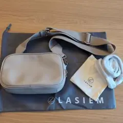 LASIEM 本革ショルダーバッグ ブラック