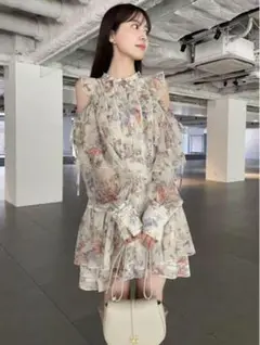 美品 SNIDEL (スナイデル)シフォンフリルミニワンピ Amazon.co.jp: [スナイデル] シフォンフリルミニワンピ