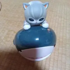猫とサメのキャラクターグッズ　コロコロクリーナー