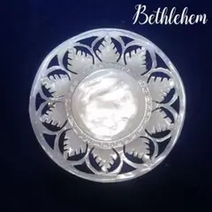 ヴィンテージベツレヘムパール 透かし彫りブローチ