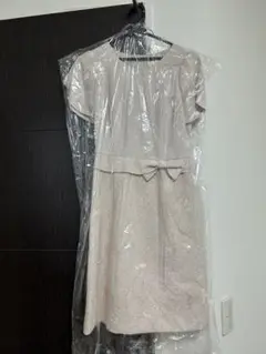 Kati Park Lane ベージュ ひざ丈ワンピース 半袖　5号