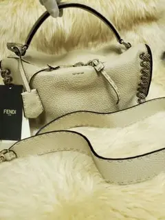 2025年最新】fendi セレリア バッグ レイの人気アイテム - メルカリ