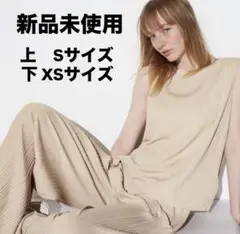 UNIQLO プリーツノースリーブ パンツセット