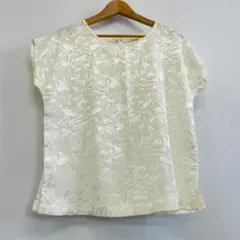 【Christ church】刺繍ブラウス　Mサイズ　タグ付き未使用品・新古品