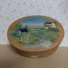 トールペイント作品　オーバル型のボックス