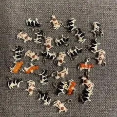 ミニチュア　牛　フィギュア　チャーム　キーホルダー　セット　大量　ガチャガチャ