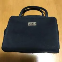 化粧ポーチ