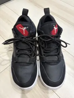 23cm Jordan ブラック/レッド ハイカットスニーカー AO1331