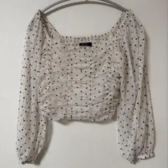 Bershka アイボリー・ドット柄フリルブラウス