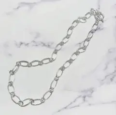 ホワイトシルバーTバーチェーンネックレス　軽量ネックレス