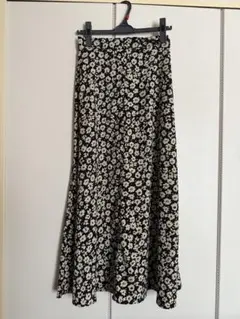 LOWRYS FARM ローリーズファーム　花柄ロングスカート