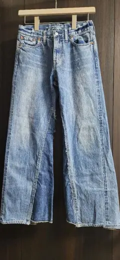 Item thumbnail for item d79fb4d2-97ec-427c-afe3-14d6b0c84492