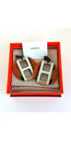 HERMES《Hエキップ》ピアス