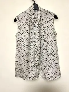 UNIQLO ドット柄 ノースリーブシャツ M ダルメシアン柄　アニマル柄