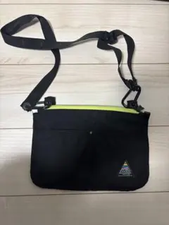 Item thumbnail for item 21fc32f9-87b6-47fa-8773-ceb875f275da