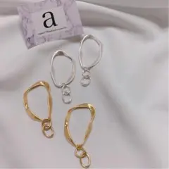 2101-1 マットゴールド☺︎オーバル型フープと2連チェーンのピアス☺︎