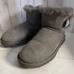 UGG アグ ムートンブーツ ショート ボタン スワロフスキー 23