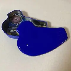 鳩サブレーの缶　ブルー　空缶　小物入れ花火のイラスト　金属製