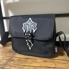 トラップスターショルダーバッグ 黒