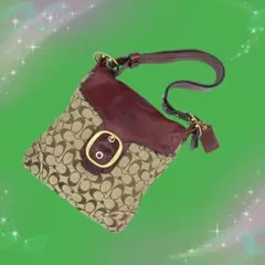 《大特価!!》 コーチ シグネチャー フラップ ショルダーバッグ ブラウン系