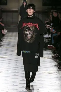 2025年最新】vetements スカルの人気アイテム - メルカリ
