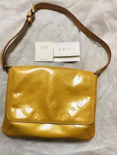 ヴィトン ヴェルニ トンプソン ストリート ベージュ