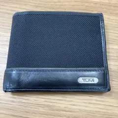 TUMI ブラック 二つ折り財布